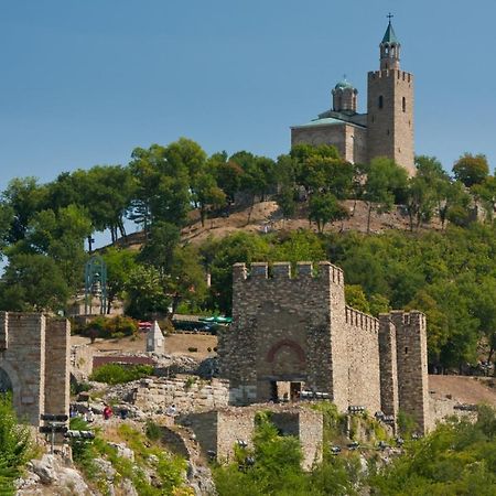 Апартамент Лукс Царевец-Център Veliko Tárnovo Exterior foto